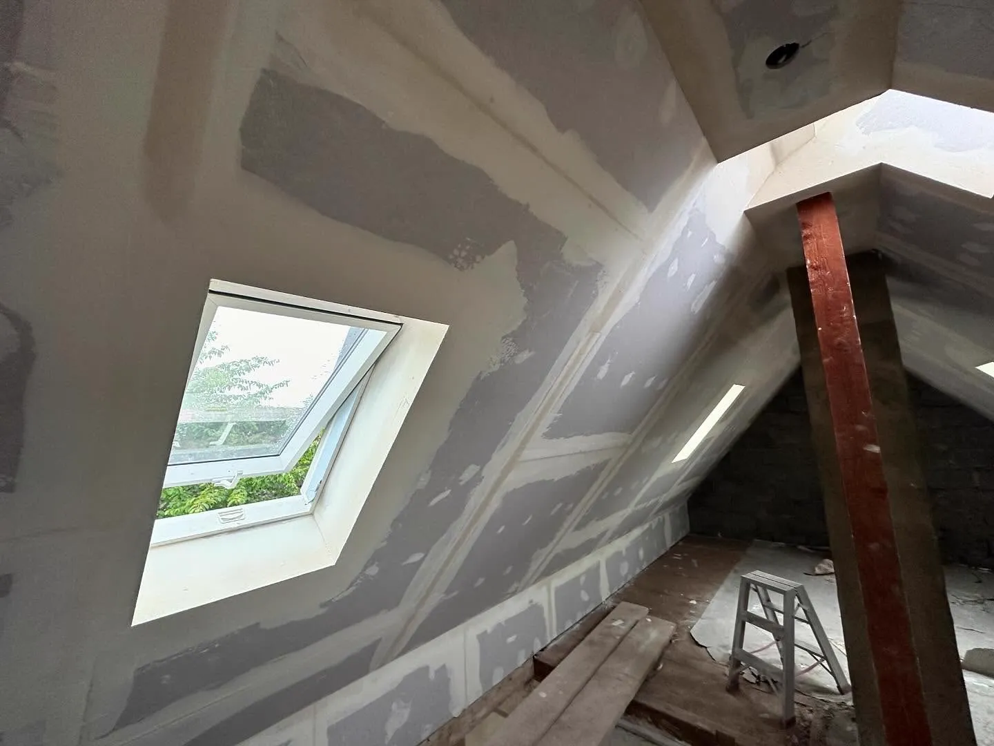 Bodenbeläge verlegen — HEDER Trockenbau, Holz & Bautenschutz